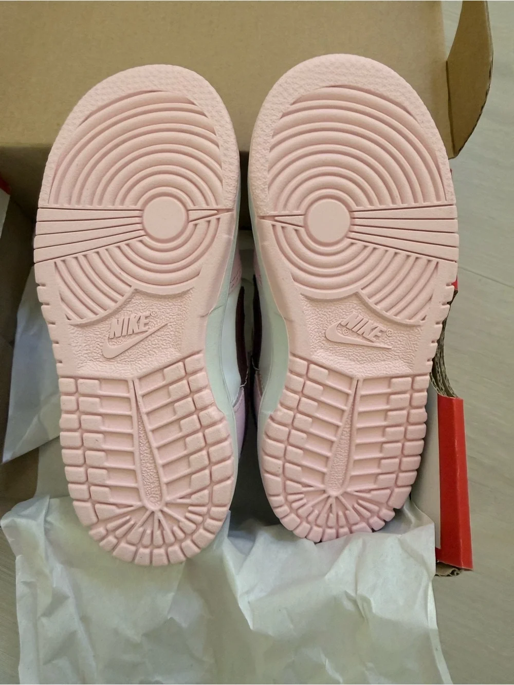 Girl Nike Dunk Low Pink Foam (TDE) - size 9c - NEW